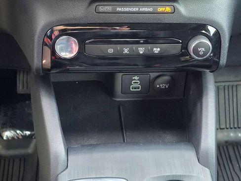 Used 2025 Ford Escape ST-Line Select w/ Tech Pack #1 AWD/4WD image 23
