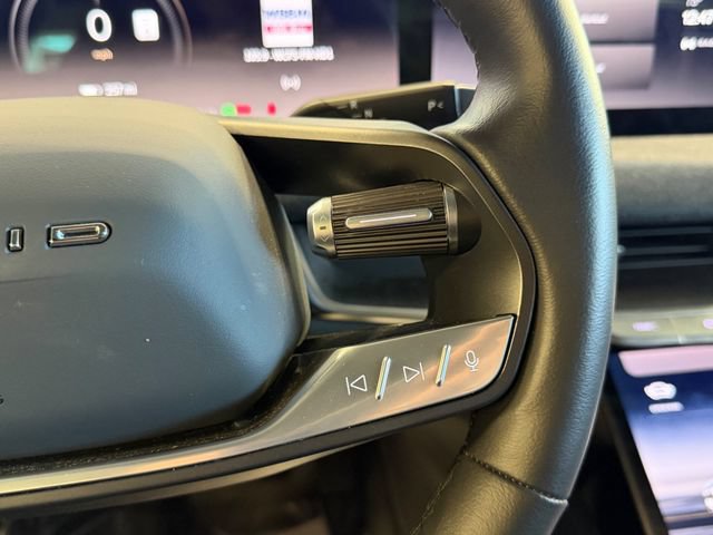 Used 2025 Lucid Air Touring AWD/4WD image 27