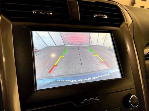 Used 2019 Ford Fusion SEL FWD image 20