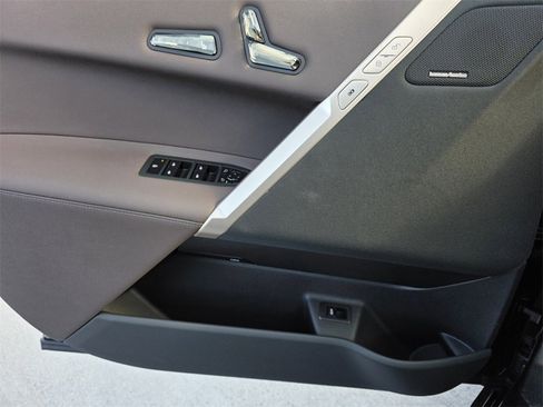 New 2026 BMW iX xDrive45 w/ Executive Package image 16