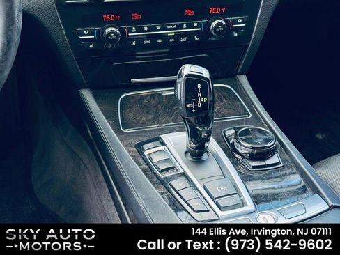 Used 2014 BMW 750Li xDrive image 14