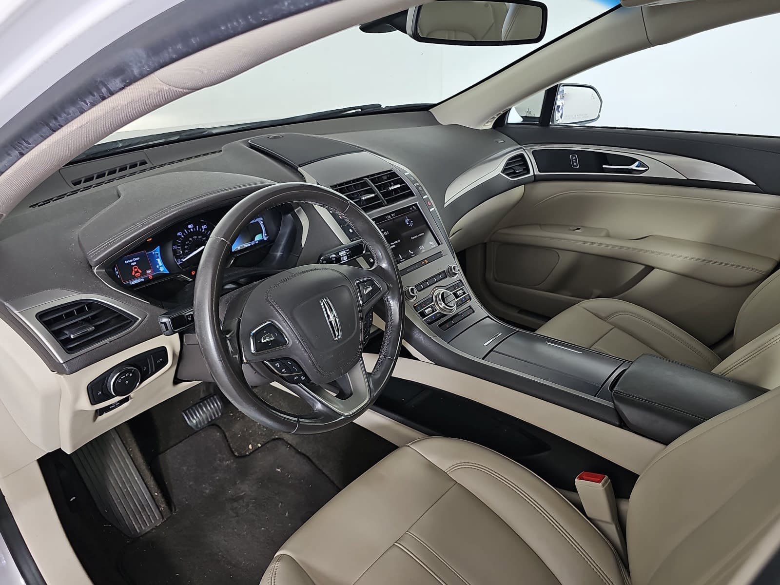 Used 2019 Lincoln MKZ Premiere FWD image 15