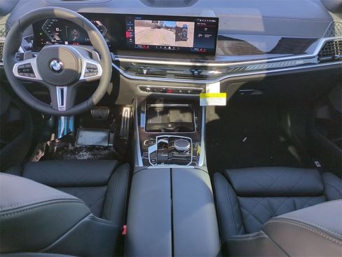 New 2026 BMW X5 M60i w/ Climate Comfort Package image 21