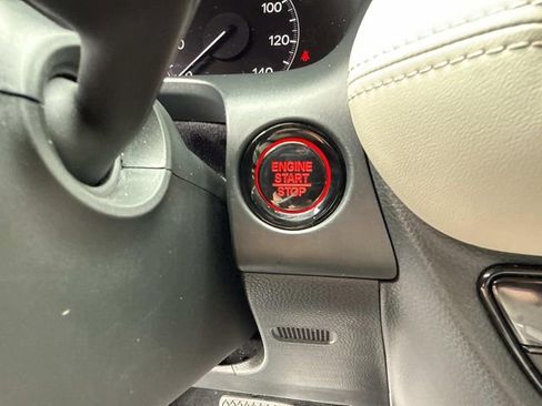 Used 2023 Honda HR-V LX image 29