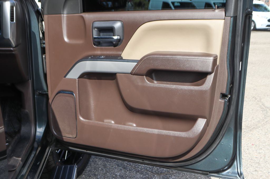 Used 2018 Chevrolet Silverado 1500 LTZ Z71 AWD/4WD image 41