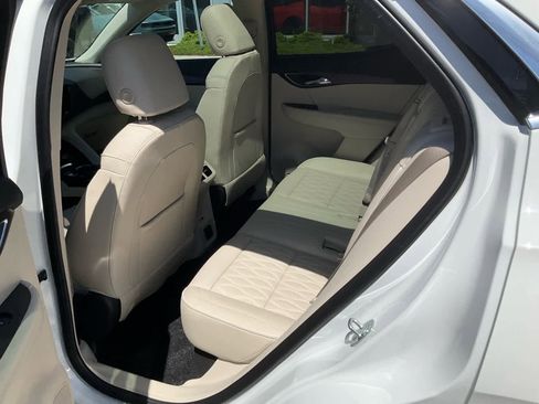 Used 2022 Buick Envision Avenir w/ Technology Package II AWD/4WD image 27