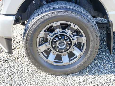 Used 2023 Ford F250 Lariat w/ Sport Appearance Package AWD/4WD image 9