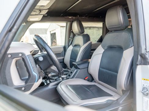 Used 2022 Ford Bronco Wildtrak image 19