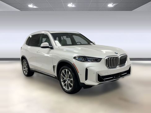 New 2026 BMW X5 sDrive40i w/ Premium Package RWD image 6