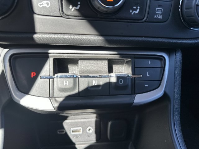 Used 2023 GMC Terrain SLE w/ Driver Convenience Package AWD/4WD image 29