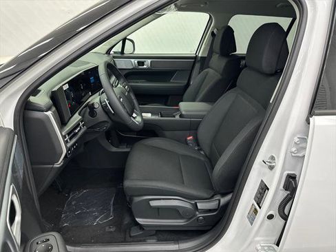 New 2026 Hyundai Santa Fe SE image 9