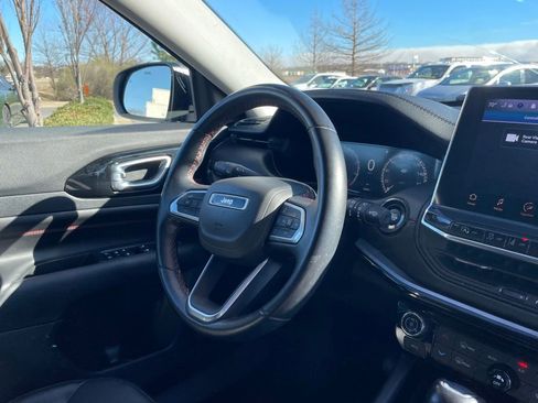 Used 2022 Jeep Compass Trailhawk w/ Trailhawk Elite Group image 30