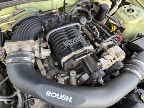 Used 2006 Ford Mustang GT Premium image 24