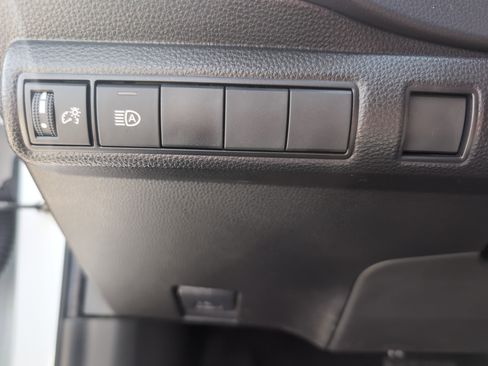 Certified 2022 Toyota Corolla LE image 35