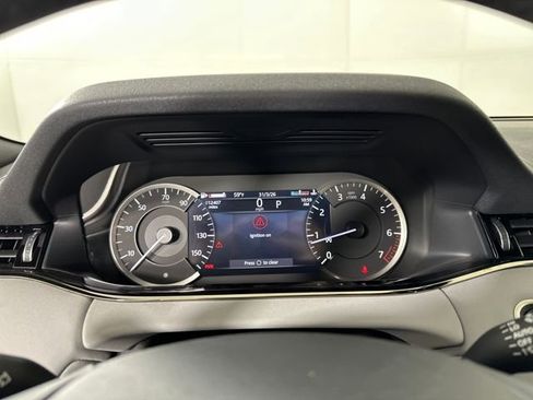 Used 2023 Land Rover Range Rover Evoque R-Dynamic SE image 17