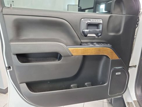 Used 2019 Chevrolet Silverado 2500 LTZ w/ Duramax Plus Package AWD/4WD image 33