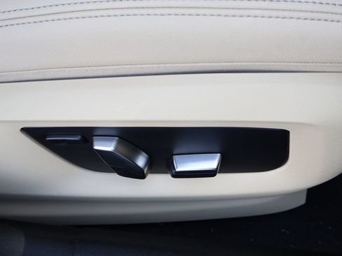 Used 2023 BMW 530i w/ Premium Package RWD image 45