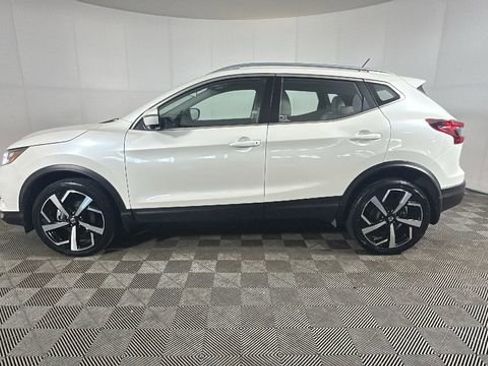 Used 2022 Nissan Rogue Sport SL AWD/4WD image 6