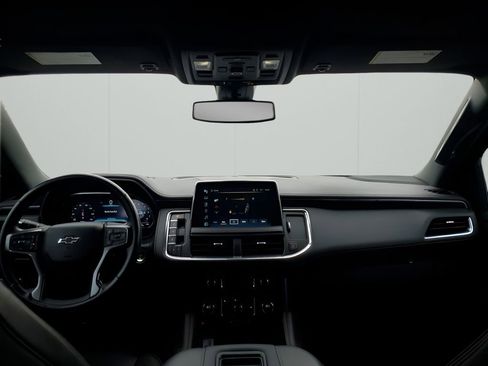 Used 2022 Chevrolet Suburban RST w/ Sport Performance Package image 23