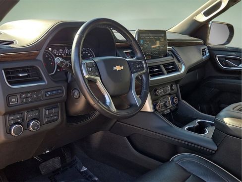 Used 2021 Chevrolet Tahoe Premier w/ Premium Package image 20