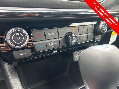 New 2026 Jeep Compass Latitude image 6