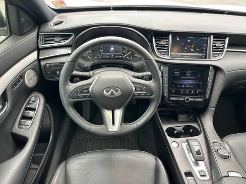 Used 2025 INFINITI QX55 Essential AWD/4WD image 10