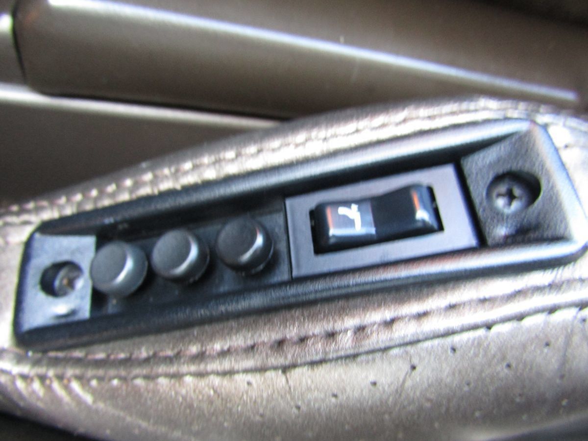 Used 1985 Chevrolet Corvette Coupe RWD image 8