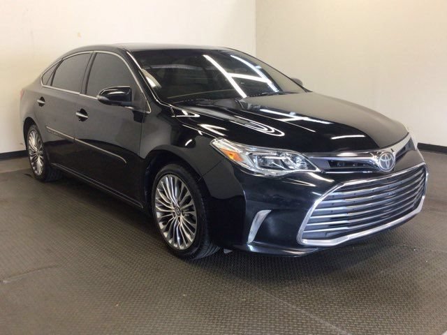 Used 2017 Toyota Avalon Limited FWD image 1