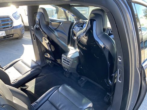 Used 2016 Tesla Model X Performance image 24