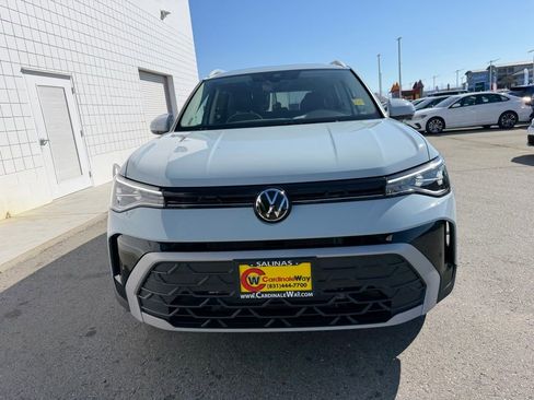 New 2026 Volkswagen Taos SE AWD/4WD image 9