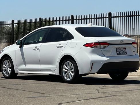 Certified 2026 Toyota Corolla LE w/ LE Premium Package FWD image 7