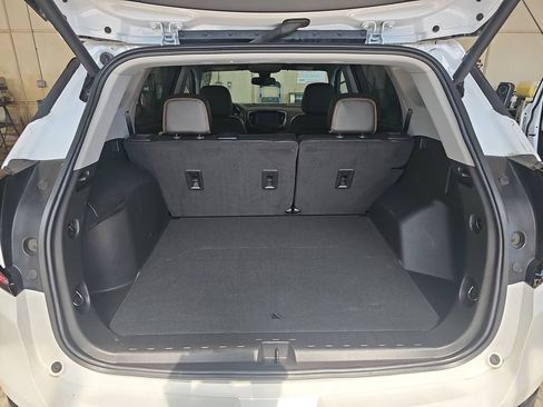Used 2022 GMC Terrain AT4 w/ Tech Package AWD/4WD image 12