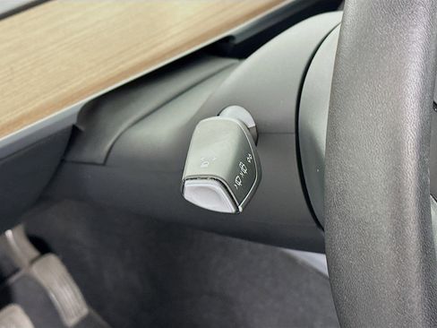 Used 2023 Tesla Model Y Long Range image 16