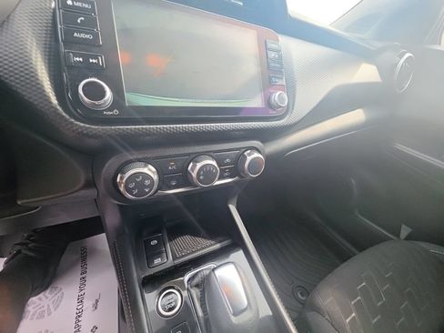 Used 2024 Nissan Kicks SV w/ Interior Electronics Package FWD image 22