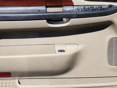 Used 2005 Ford Excursion Eddie Bauer AWD/4WD image 9