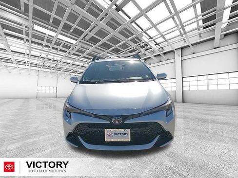 Used 2025 Toyota Corolla SE image 9