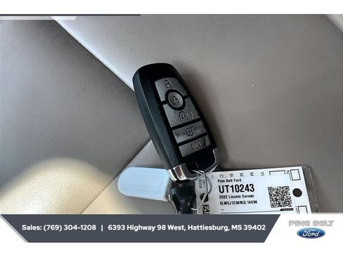 Used 2022 Lincoln Corsair FWD image 9