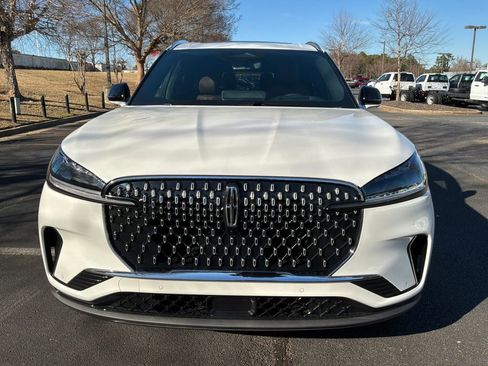 New 2026 Lincoln Aviator Reserve image 3