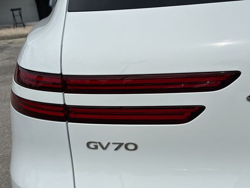 Used 2026 Genesis GV70 2.5T AWD/4WD image 10