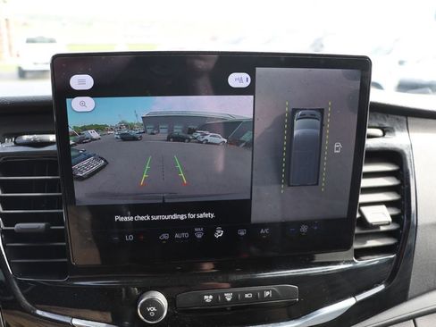 Used 2025 Ford Transit 350 XLT image 21