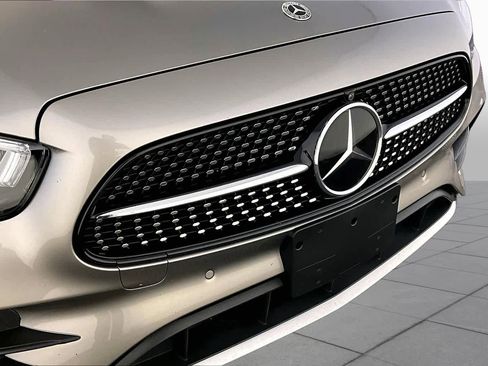 Used 2022 Mercedes-Benz E 450 4MATIC Sedan image 32