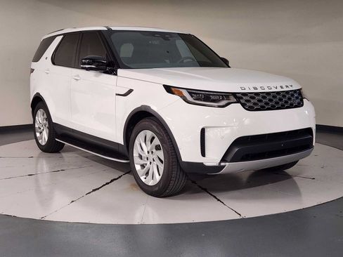 Used 2026 Land Rover Discovery S AWD/4WD image 7