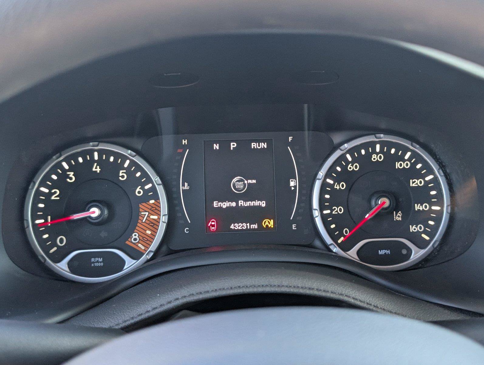 Used 2023 Jeep Renegade Latitude AWD/4WD image 27