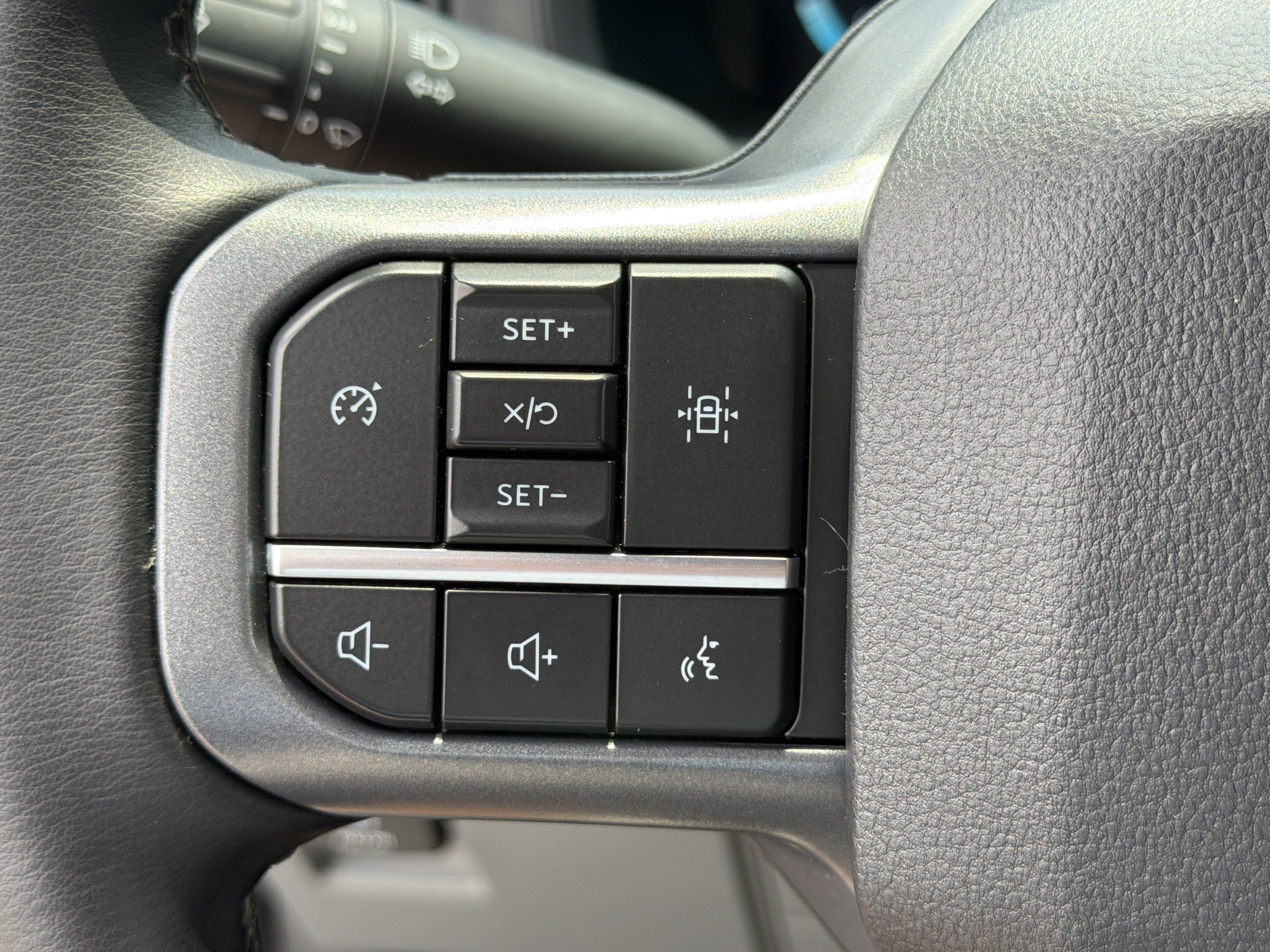 Used 2025 Ford F150 XLT w/ Equipment Group 301A Standard AWD/4WD image 25