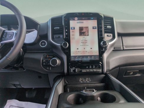 Used 2025 RAM 1500 Big Horn image 28