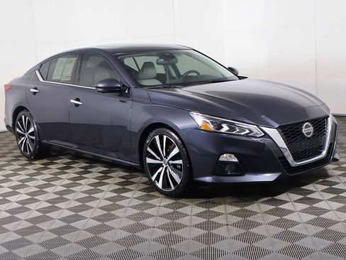 Used 2019 Nissan Altima 2.5 Platinum image 50