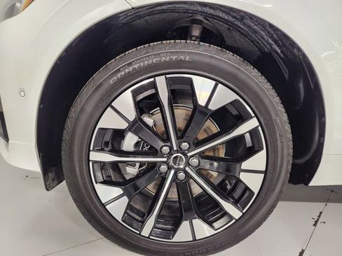 New 2026 Volvo XC60 B5 Plus w/ Protection Package Premier image 8