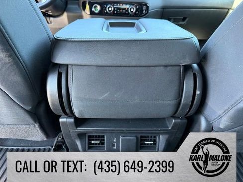 Used 2022 Chevrolet Silverado 1500 LT AWD/4WD image 29