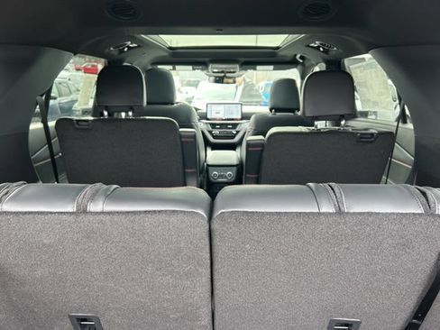 New 2026 Ford Explorer ST-Line w/ ST-Line Street Pack AWD/4WD image 13