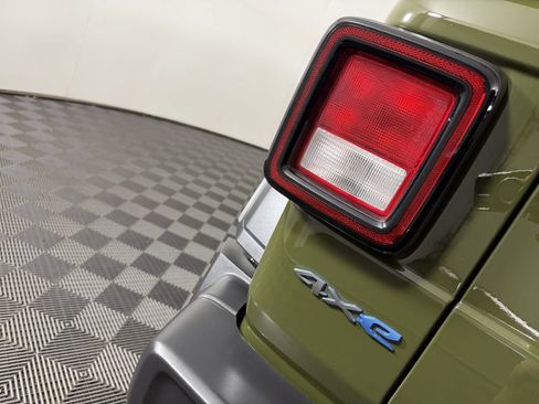 Used 2023 Jeep Wrangler Unlimited w/ Cold Weather Group AWD/4WD image 14